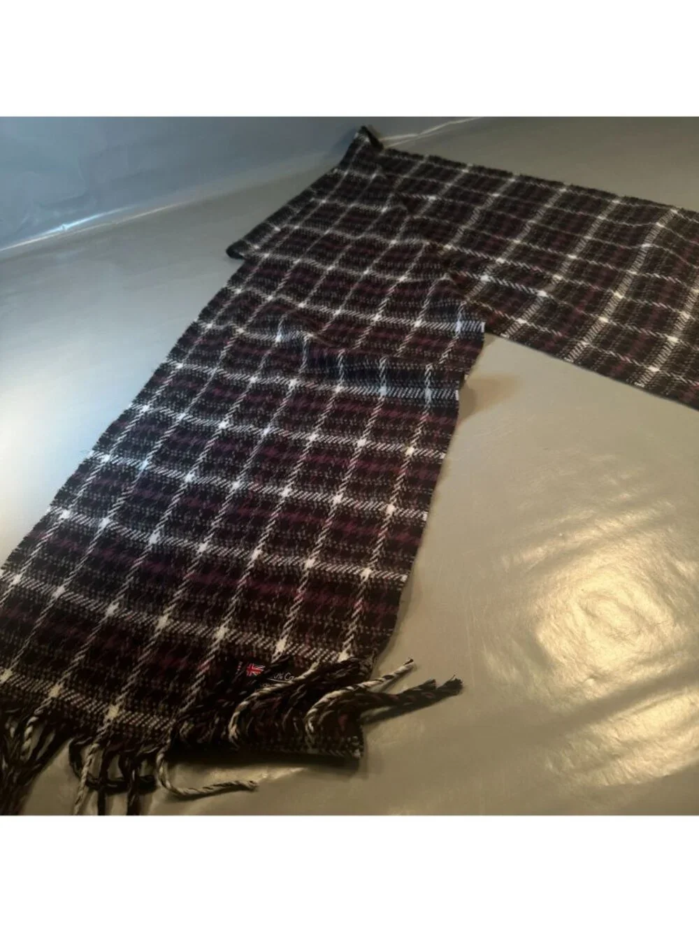 100 Percent Cashmere Scotland Scarf  Tartan Plaid Wrap Shawl Tassels Black